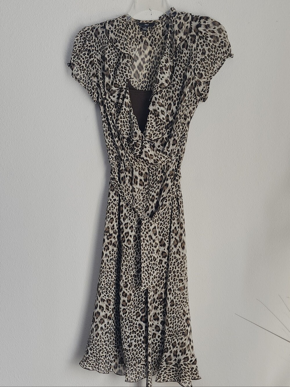 JBS Leopard Print Ruffle Neckline Cap Sleeves Matching Tie Belt Ruffle Hem Sz 10